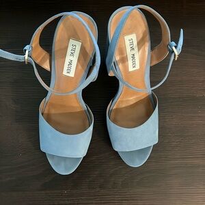 Steve Madden Kierra Blue Platform Heels. Size 10M. Never worn outside. Worn 1x